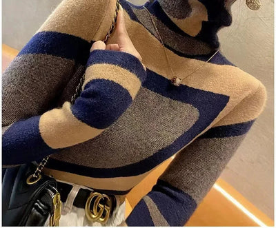 Women Woolen Turtleneck