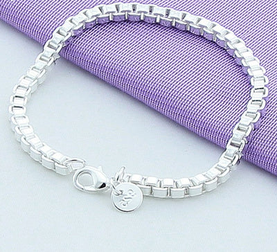 Box Link Chain Bracelet